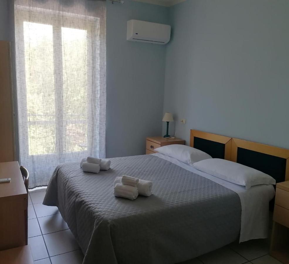 וירג'יו Hotel Villa Benvenuti מראה חיצוני תמונה